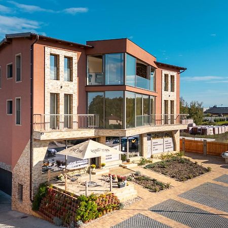 Laskara Garden Apartment By Prague Forest Nove Jirny Ngoại thất bức ảnh