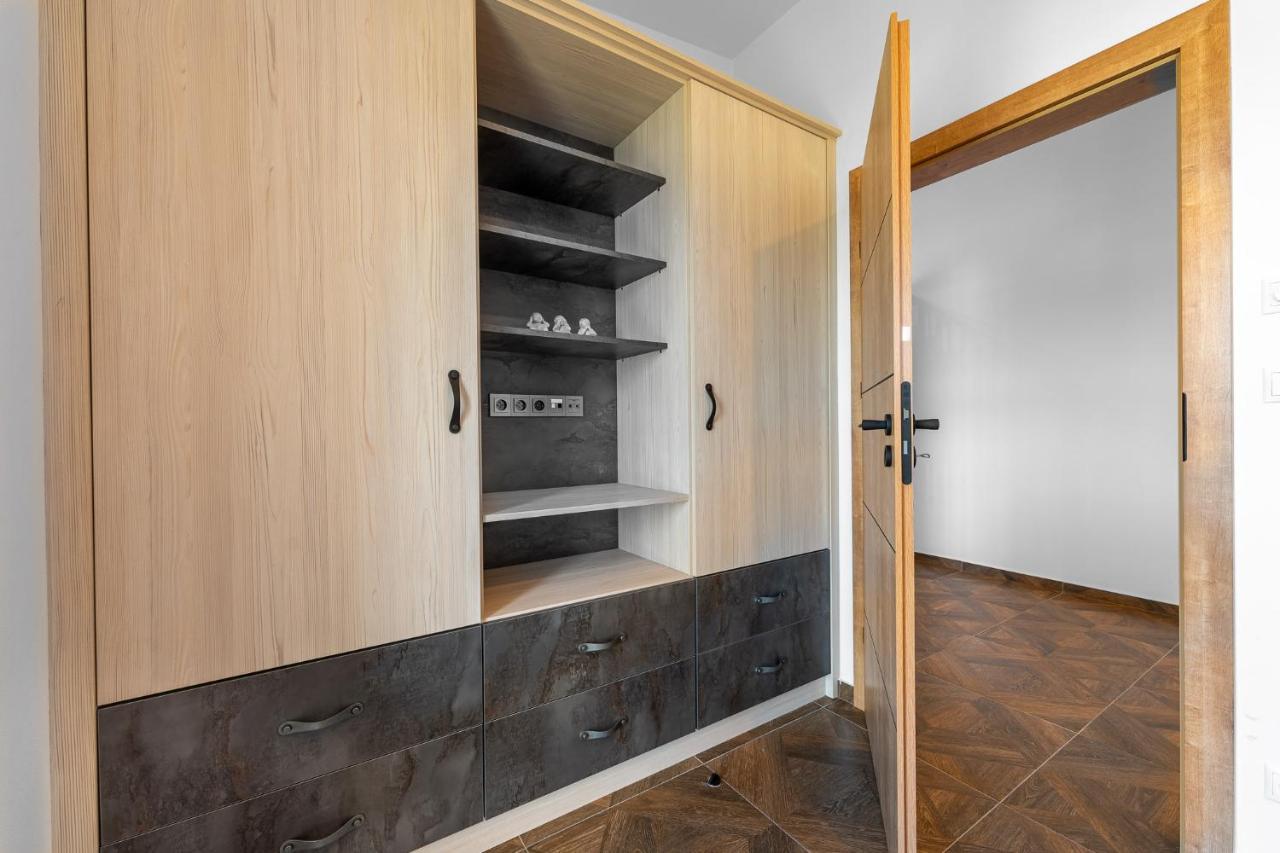 Laskara Garden Apartment By Prague Forest Nove Jirny Ngoại thất bức ảnh