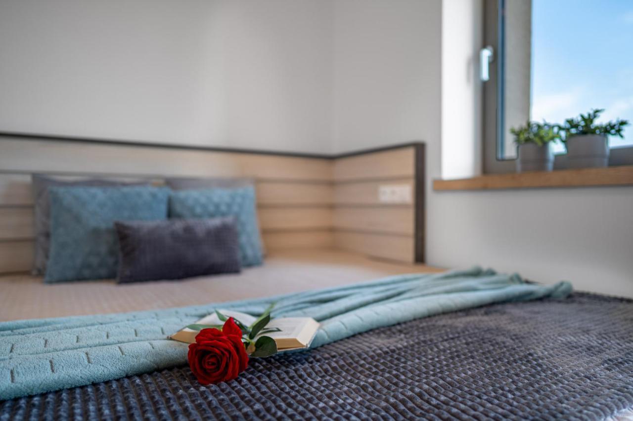Laskara Garden Apartment By Prague Forest Nove Jirny Ngoại thất bức ảnh