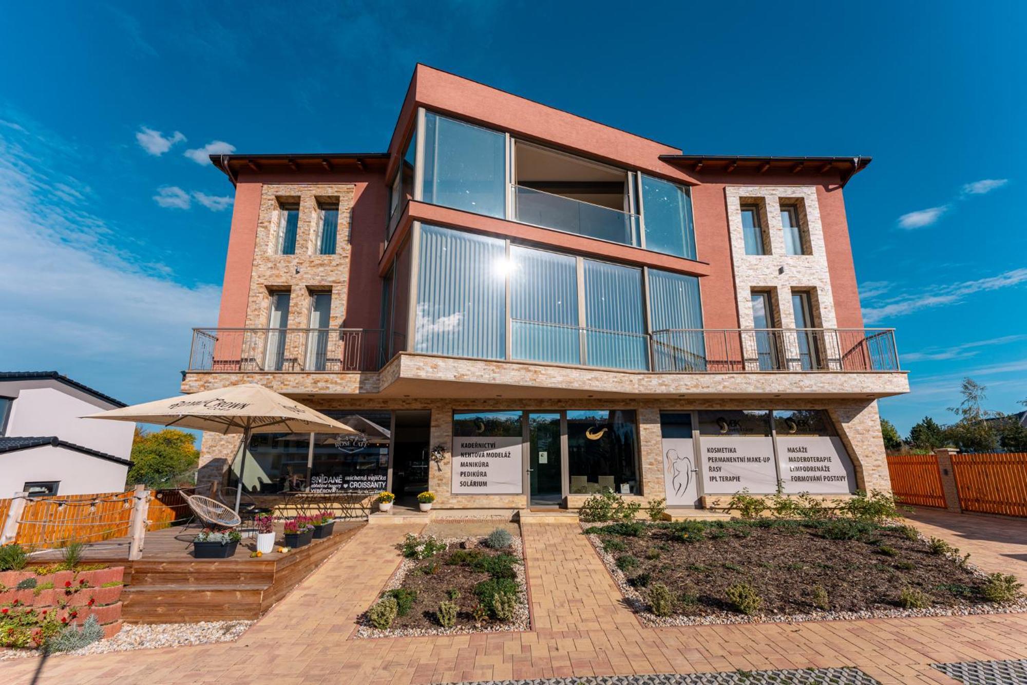 Laskara Garden Apartment By Prague Forest Nove Jirny Ngoại thất bức ảnh