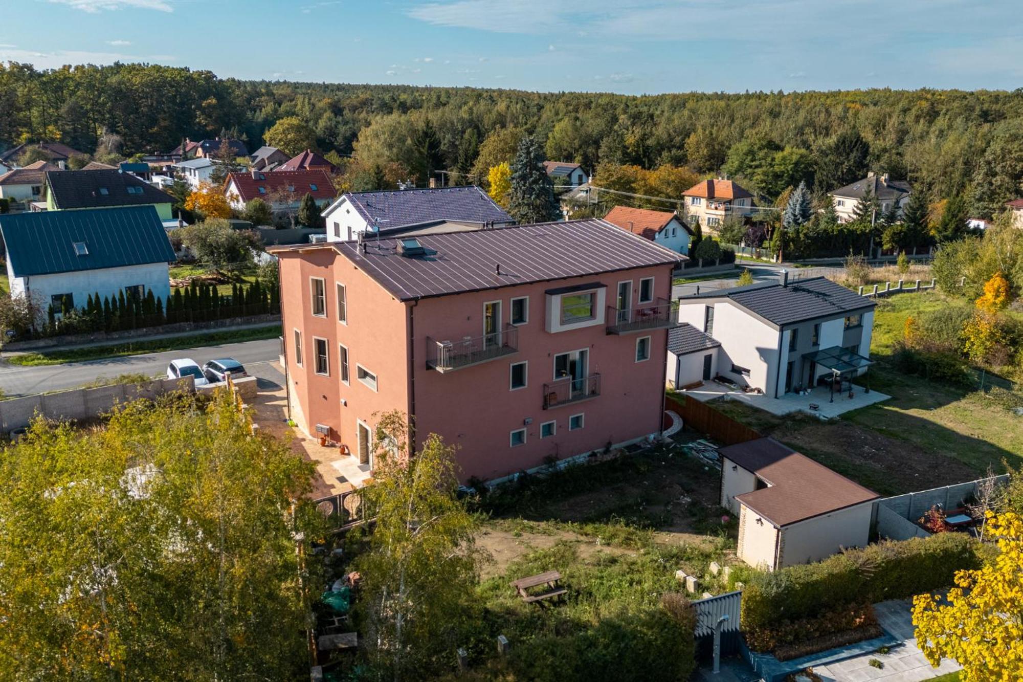 Laskara Garden Apartment By Prague Forest Nove Jirny Ngoại thất bức ảnh